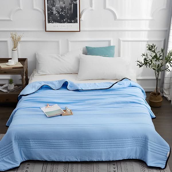 BowLift | Cooling Summer Blanket – Breathable Temperature-Regulating
