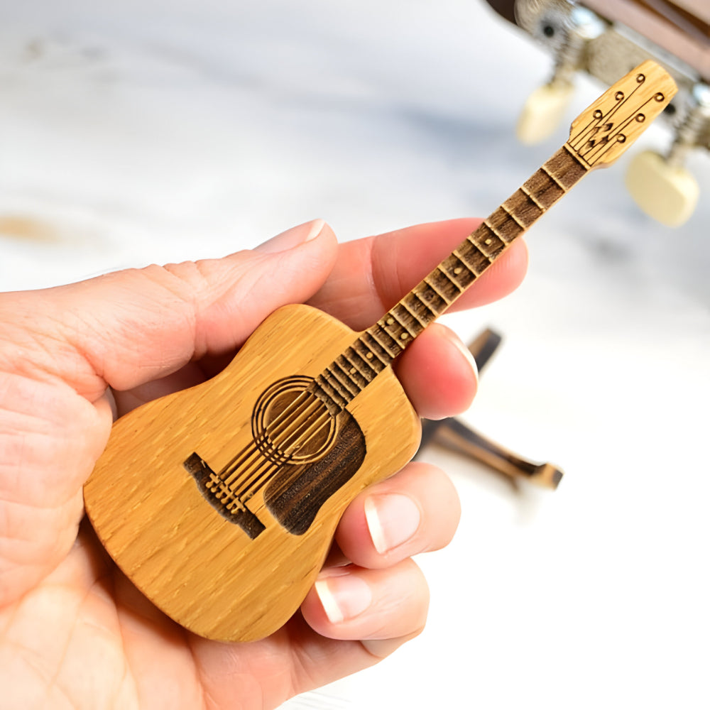 BowLift | Acoustic Guitar Pick Storage Box
