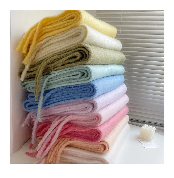 FrostSoft Scarf – Luxury Warmth for the Winter Months Bowlift