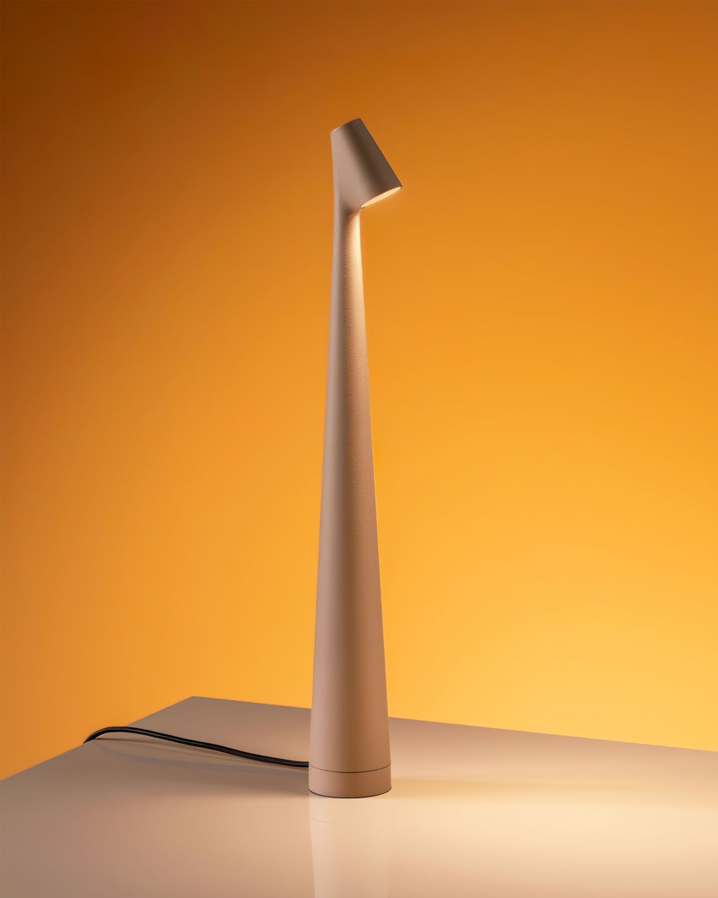BowLift | EcoLight – Energy-Efficient Rechargeable Desk Lamp