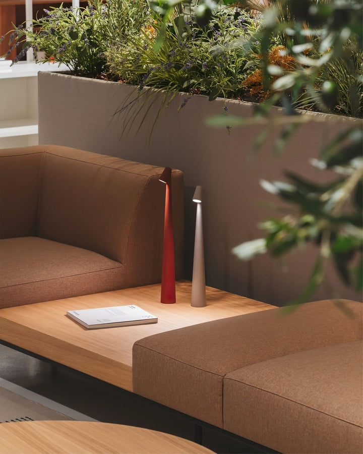 BowLift | EcoLight – Energy-Efficient Rechargeable Desk Lamp