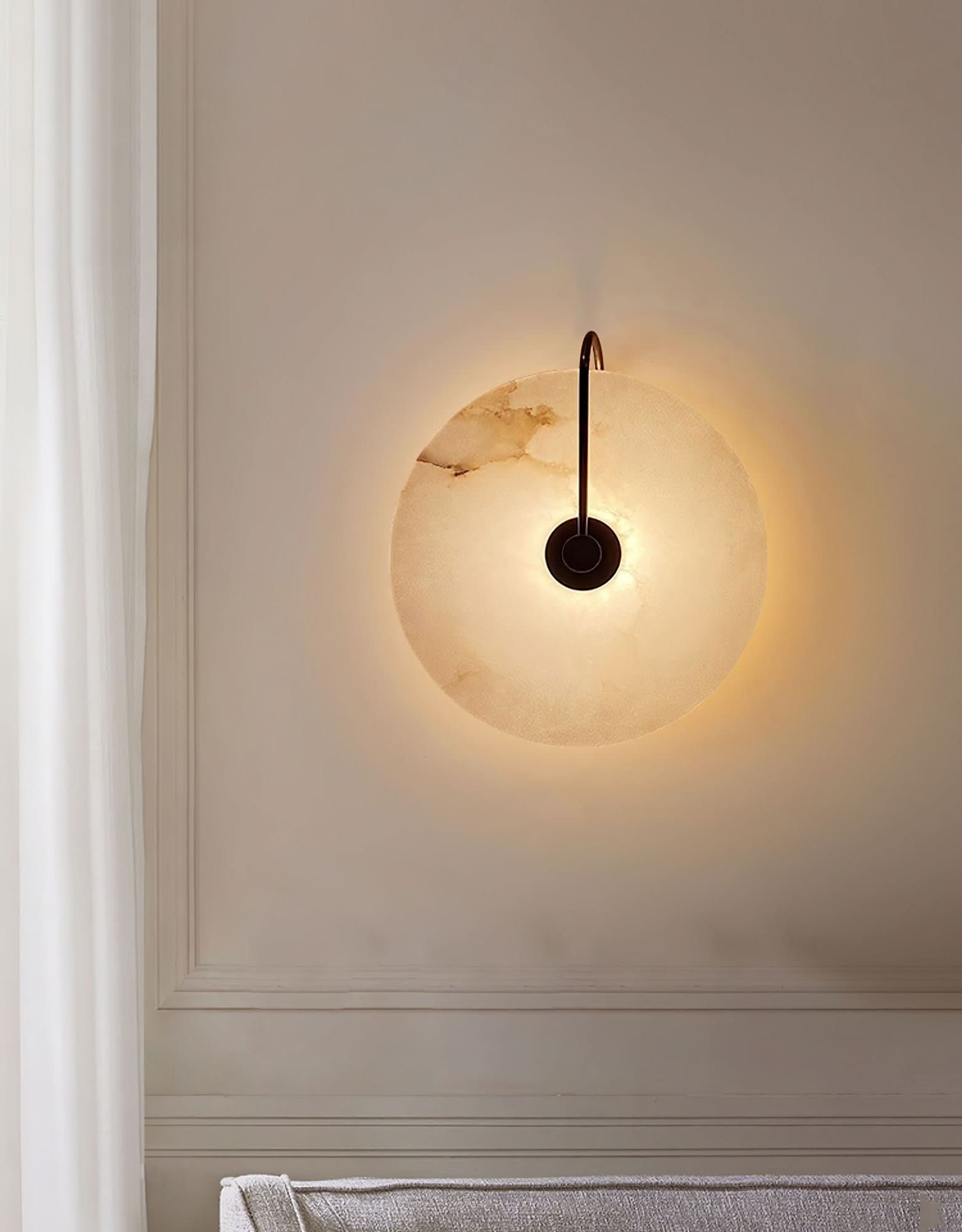 BowLift | Alabaster LED Wall Lamp – Modern Ambient Lighting