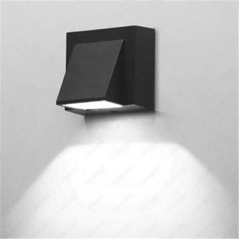 Modern outdoor wall light – Weatherproof LED wall lamp for garden and terrace | Bowlift