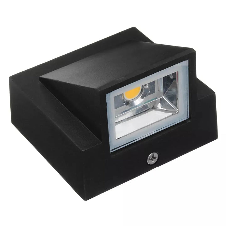 Modern outdoor wall light – Weatherproof LED wall lamp for garden and terrace | Bowlift