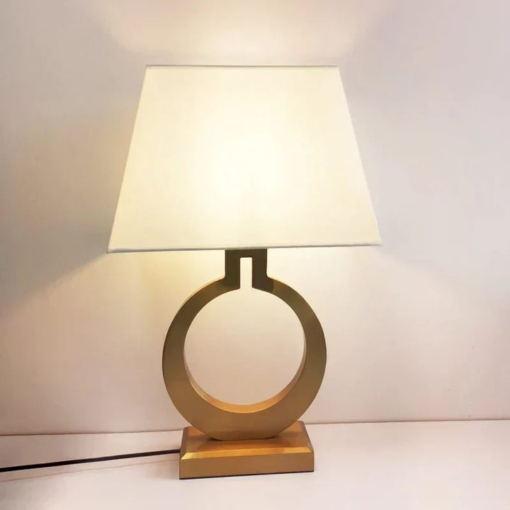 BowLift | Golden VillaGlow Luxury Design Lamp for Elegant Spaces