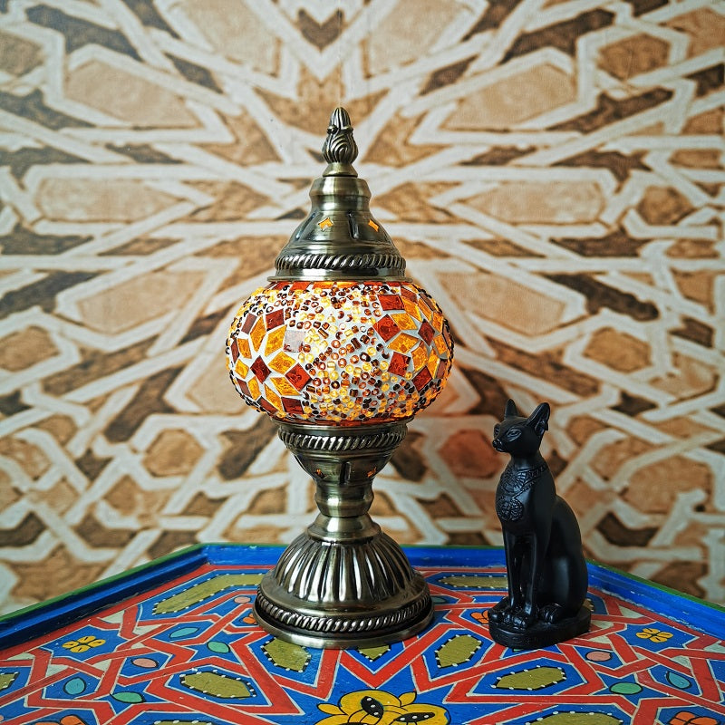 BowLift | Traditional Tiffany Oval Glass Iron 1-Light Table Lamp for the Living Room