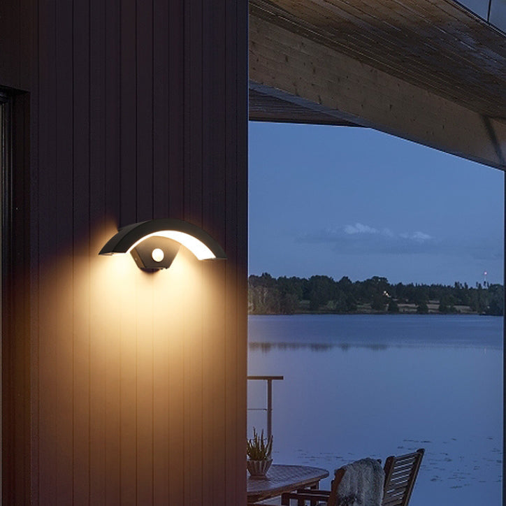 Modern Minimalist Curved Aluminum Acrylic LED Wall Sconce Lamp For Garden | Bowlift