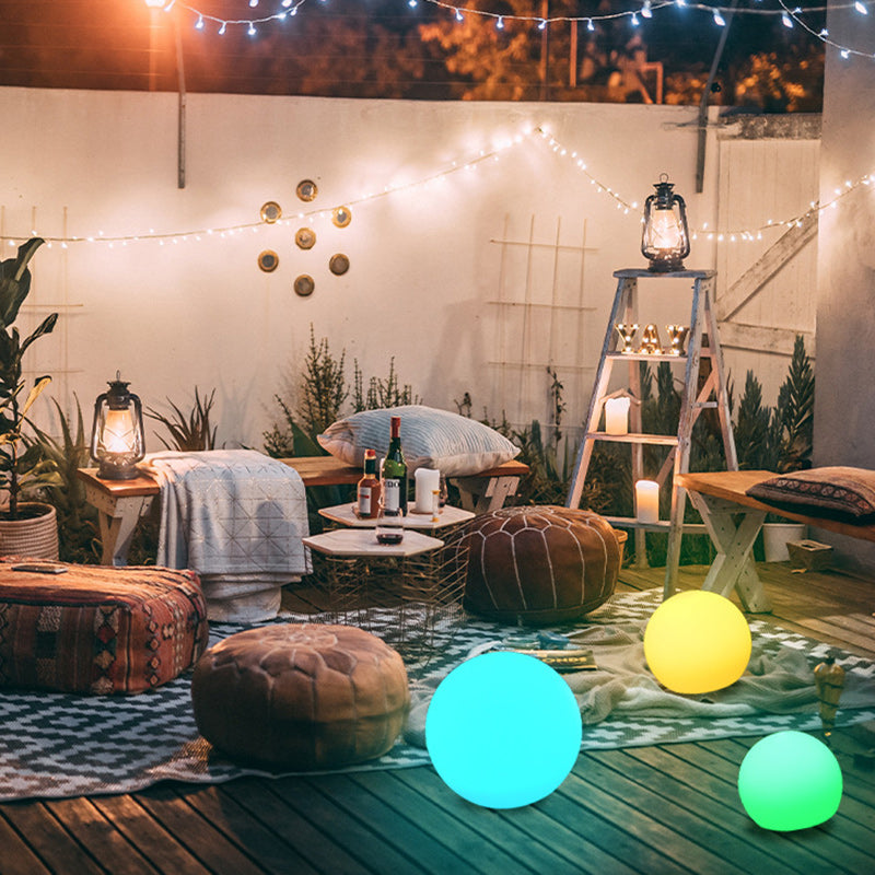 BowLift | SphereRay | Modern Solar Globe Light for Outdoor Spaces