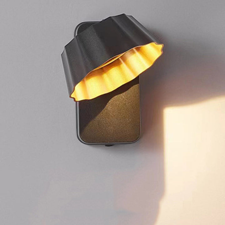 Contemporary Industrial Aluminum Pleated Round Shade LED Outdoor Waterproof Wall Sconce Lamp For Garden | Bowlift