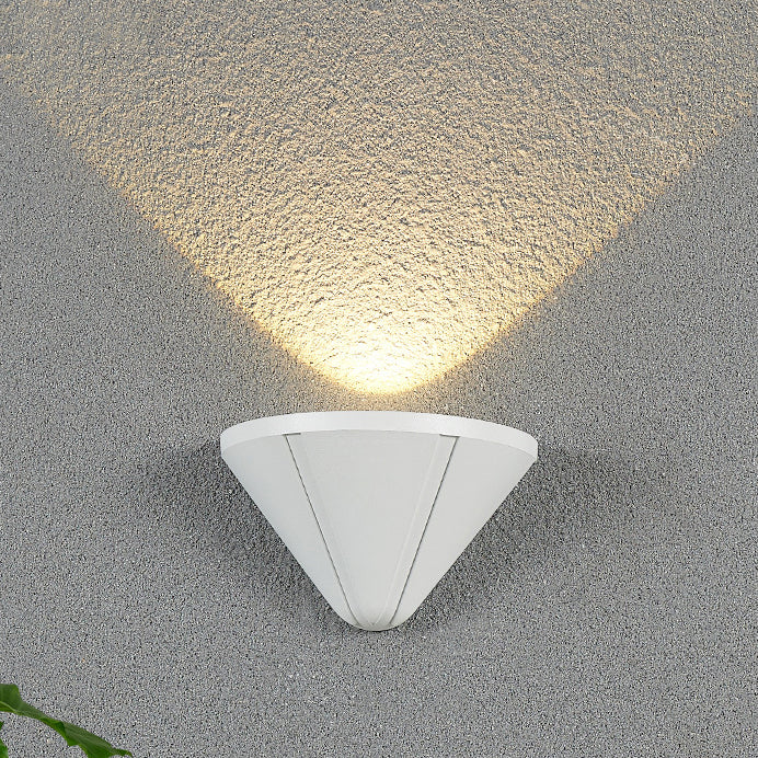 Modern Minimalist Triangle Waterproof Lens Aluminum LED Wall Sconce Lamp For Outdoor Patio | Bowlift