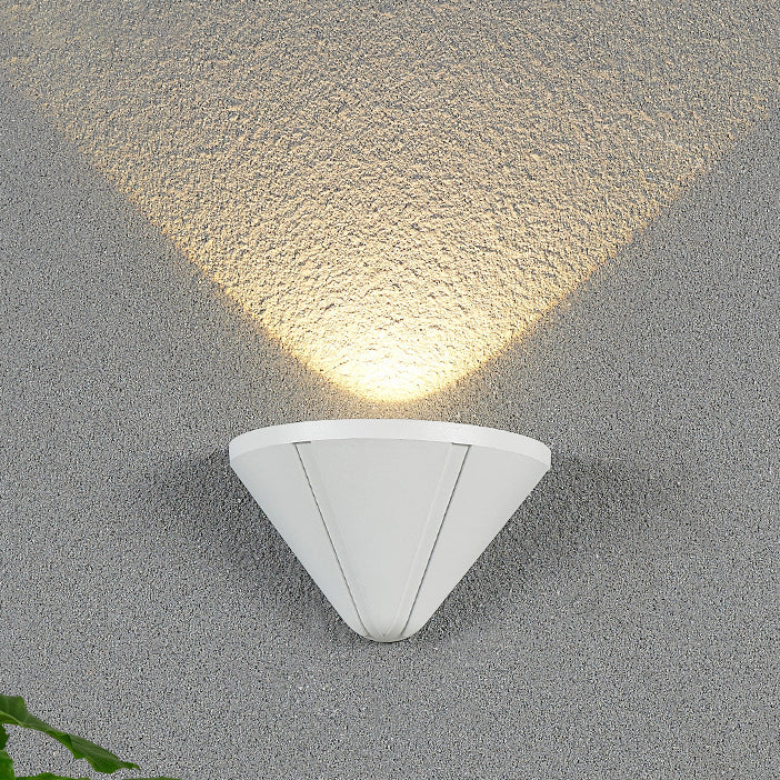 Modern Minimalist Triangle Waterproof Lens Aluminum LED Wall Sconce Lamp For Outdoor Patio | Bowlift