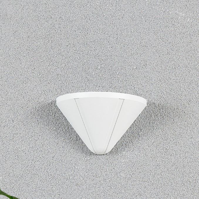 Modern Minimalist Triangle Waterproof Lens Aluminum LED Wall Sconce Lamp For Outdoor Patio | Bowlift
