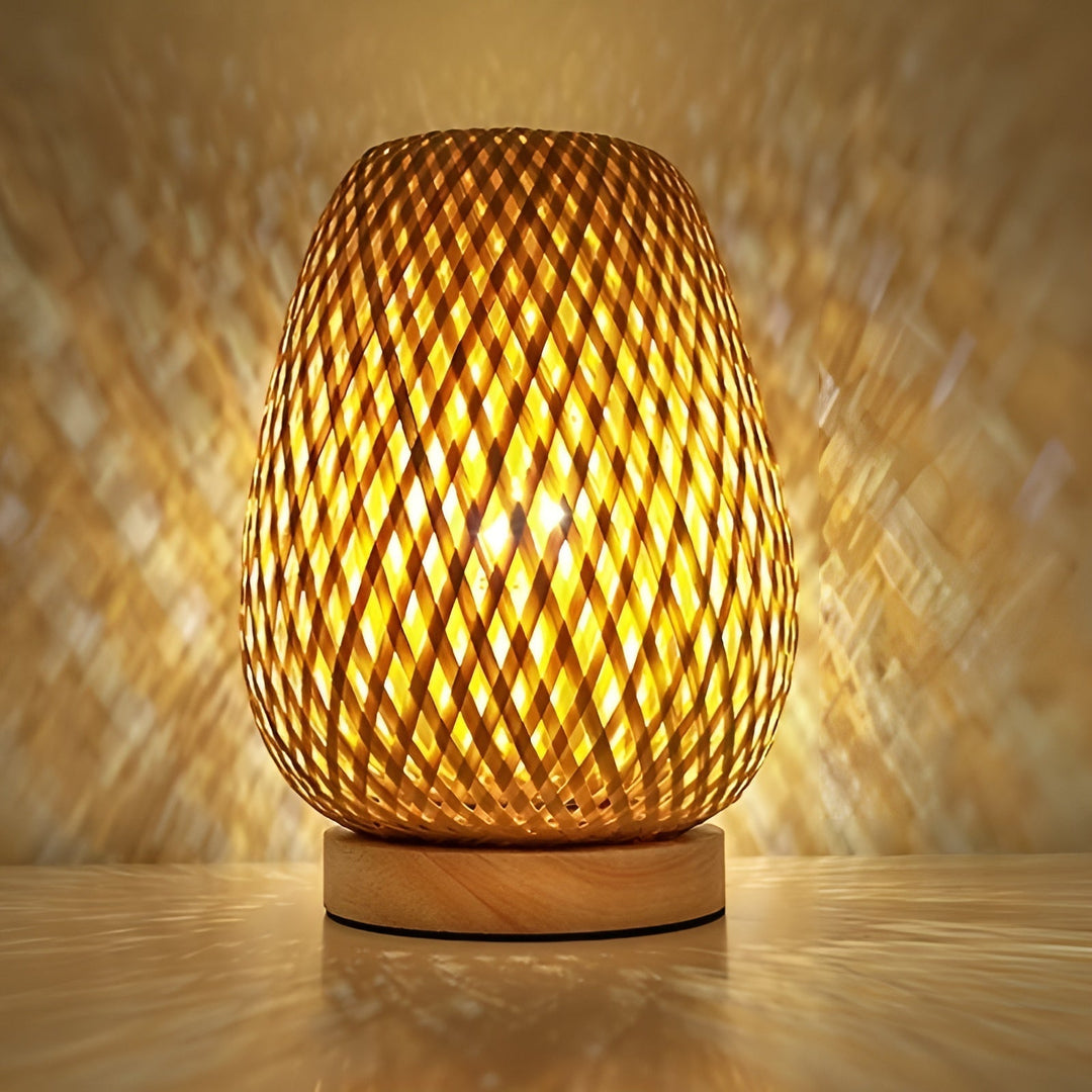 BowLift | Stylish Bamboo Table Lamp with USB Power – Sustainable and Energy-Efficient Design