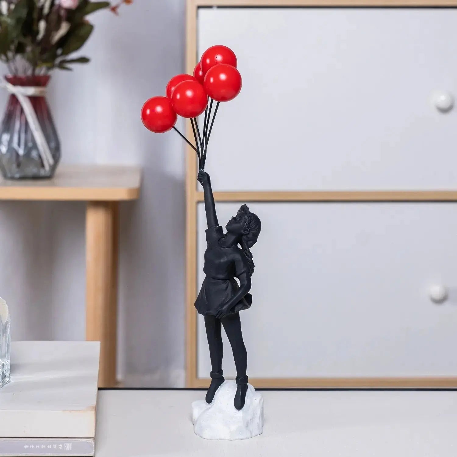 BowLift | Banksy flying Balloon Girl Statue