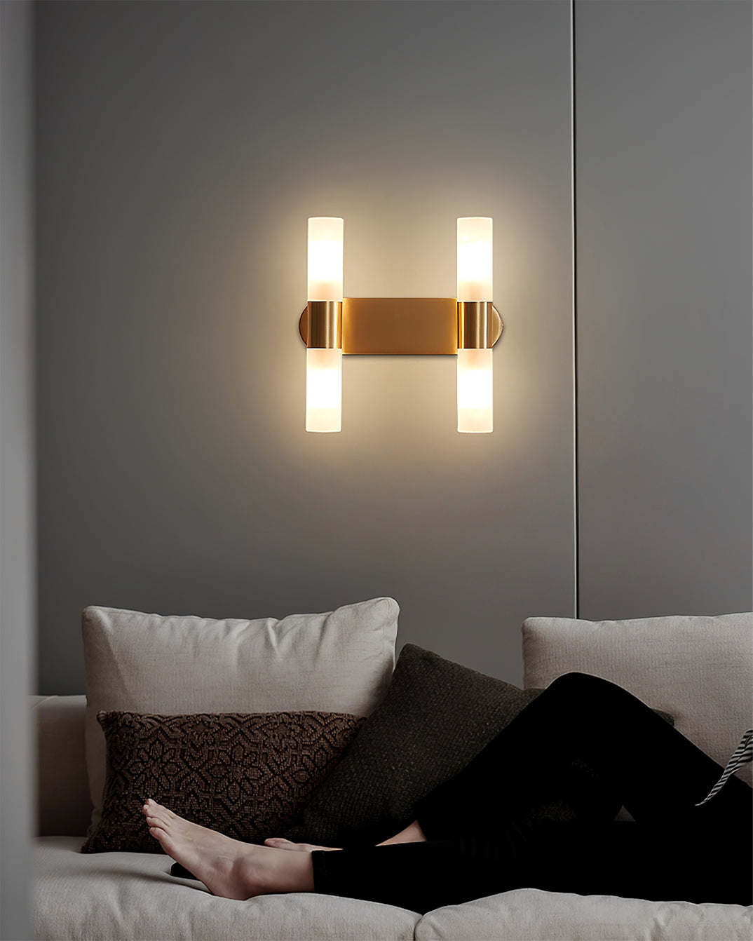 BowLift | CylindraGlow – Chic Cylindrical Wall Lamp for Timeless Ambience