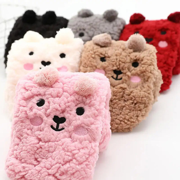 Warm, fluffy bear socks | Bowlift