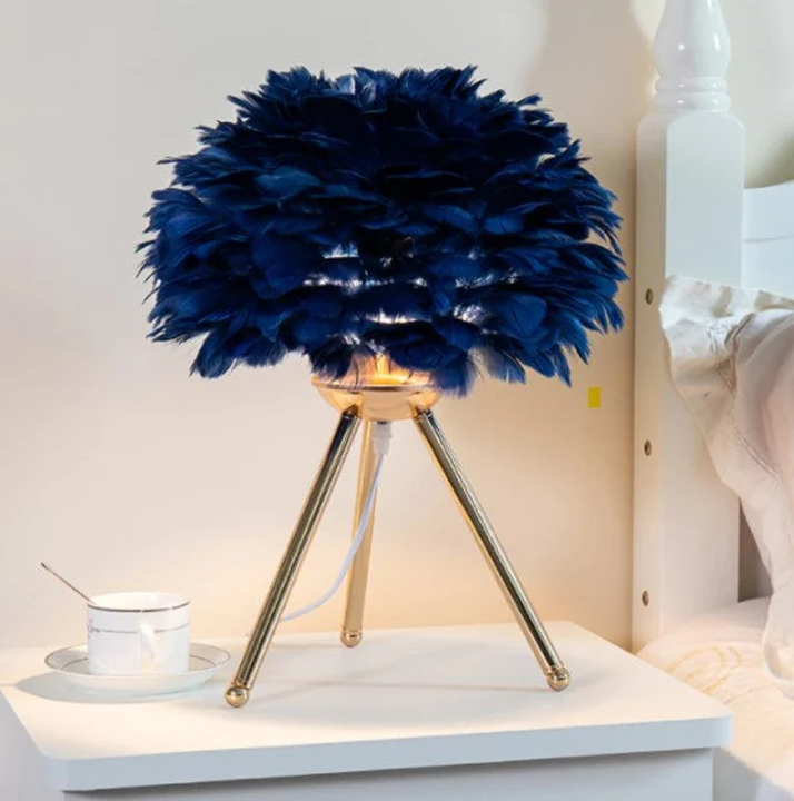 BowLift | Blossom Table Lamp – Elegant Feather Design with Dimmable Light