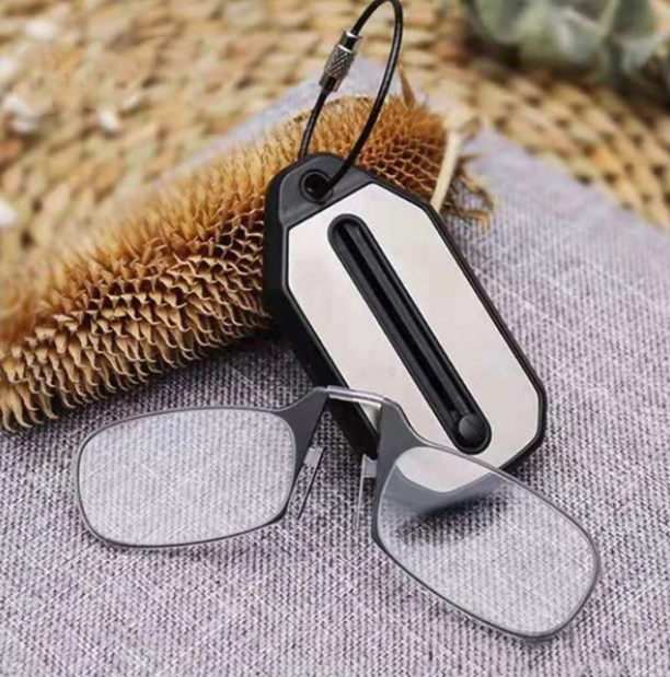 Keychain Reading Glasses – Ultradynamic Foldable Reading Glasses with Case | Bowlift