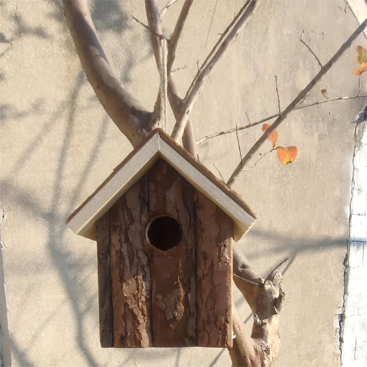BowLift | Wooden Hanging Outdoor Bird House Nest