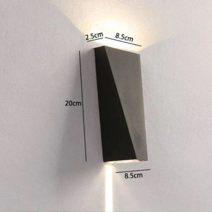 BowLift | RayLume Modern Weatherproof Outdoor LED Wall Light