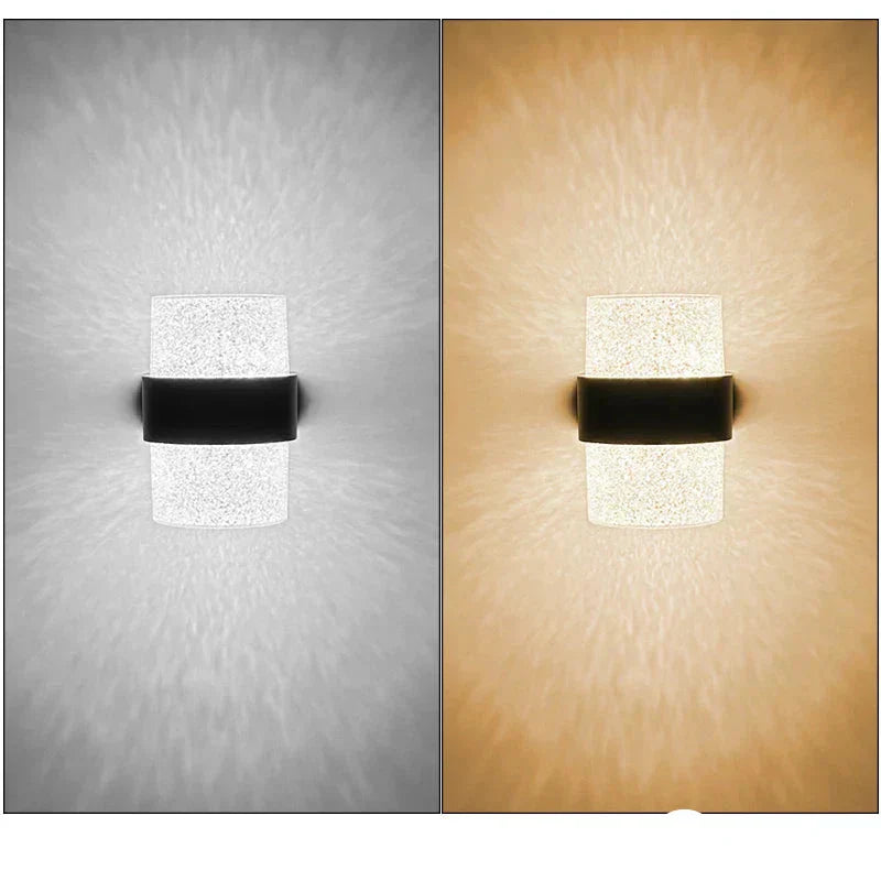 BowLift | Wall Lamp with Waterproof Finish