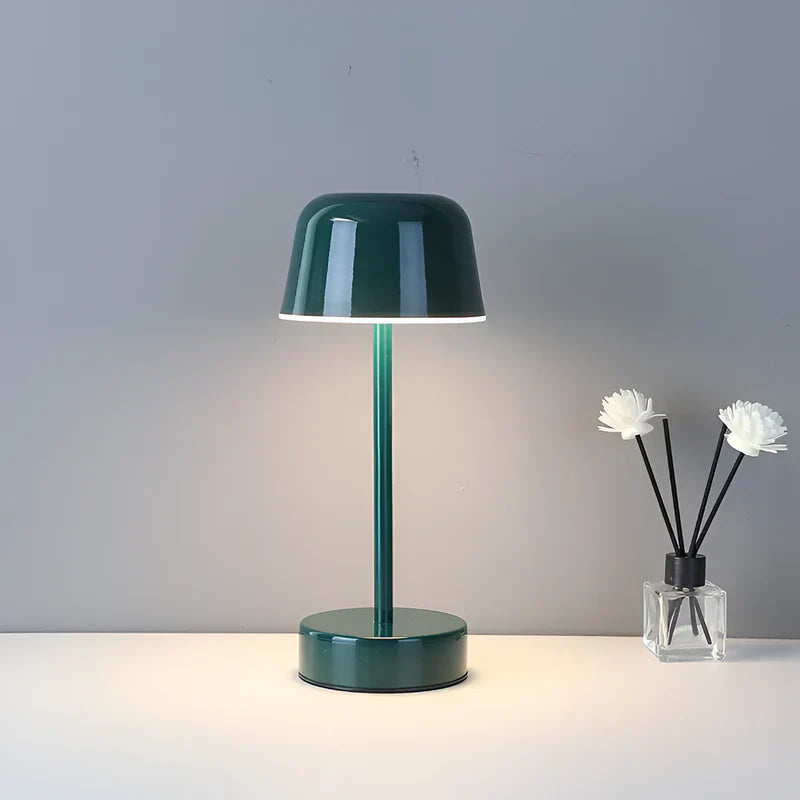 BowLift | Wireless LED Table Lamp in Retro Design
