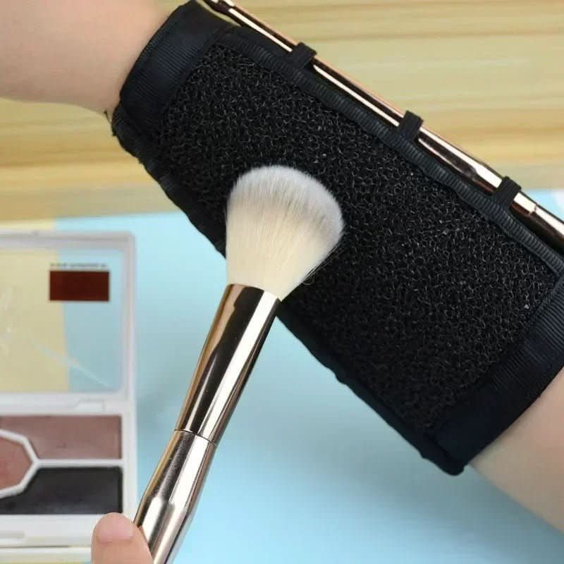 BowLift | BRUSHCLEAN – Professional makeup brush cleaner for hygienic cleanliness