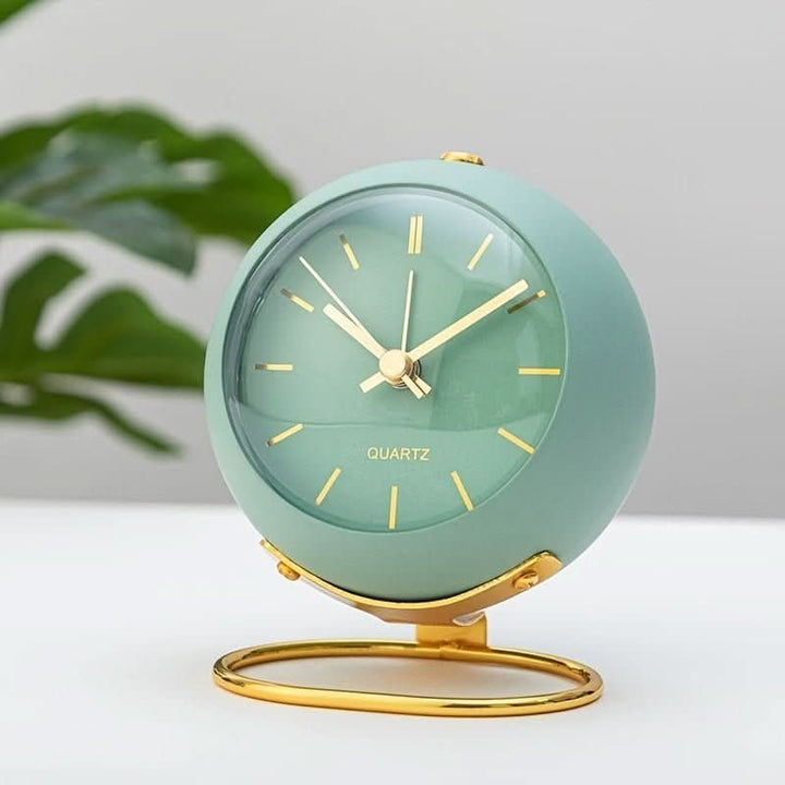 BowLift | Retro Analog Alarm Clock with Silent Movement