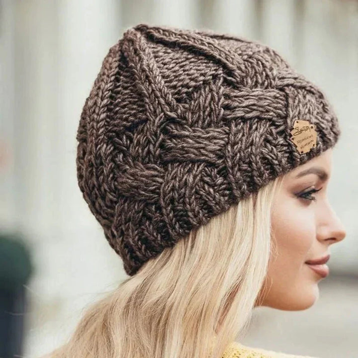BowLift | Soft Knitted Winter Beanie for Women and Men