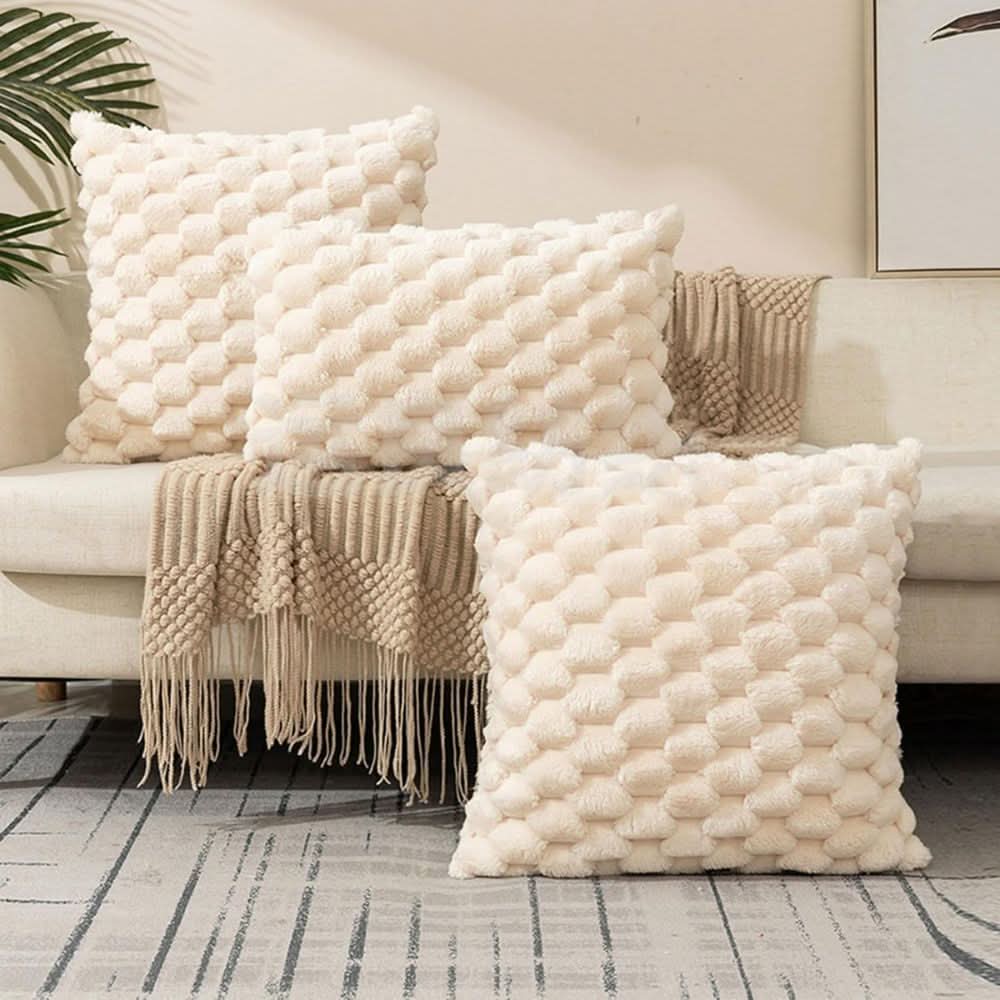 BowLift | Cushion cover made of cotton blend with fluffy 3D feel