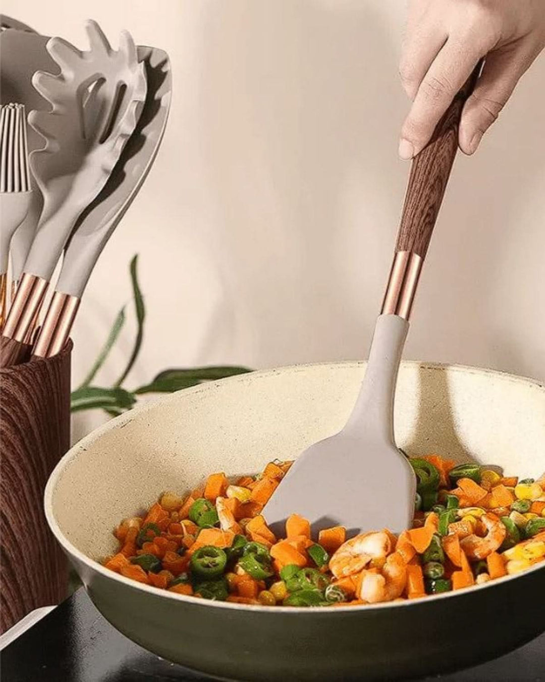 BowLift | Robust Kitchen Utensils Set with Heat Resistant Silicone Heads
