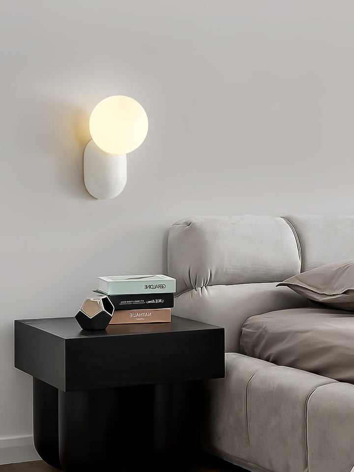 BowLift | ChicGlow Resin Wall Lamp – Elegance and Energy Efficiency in One