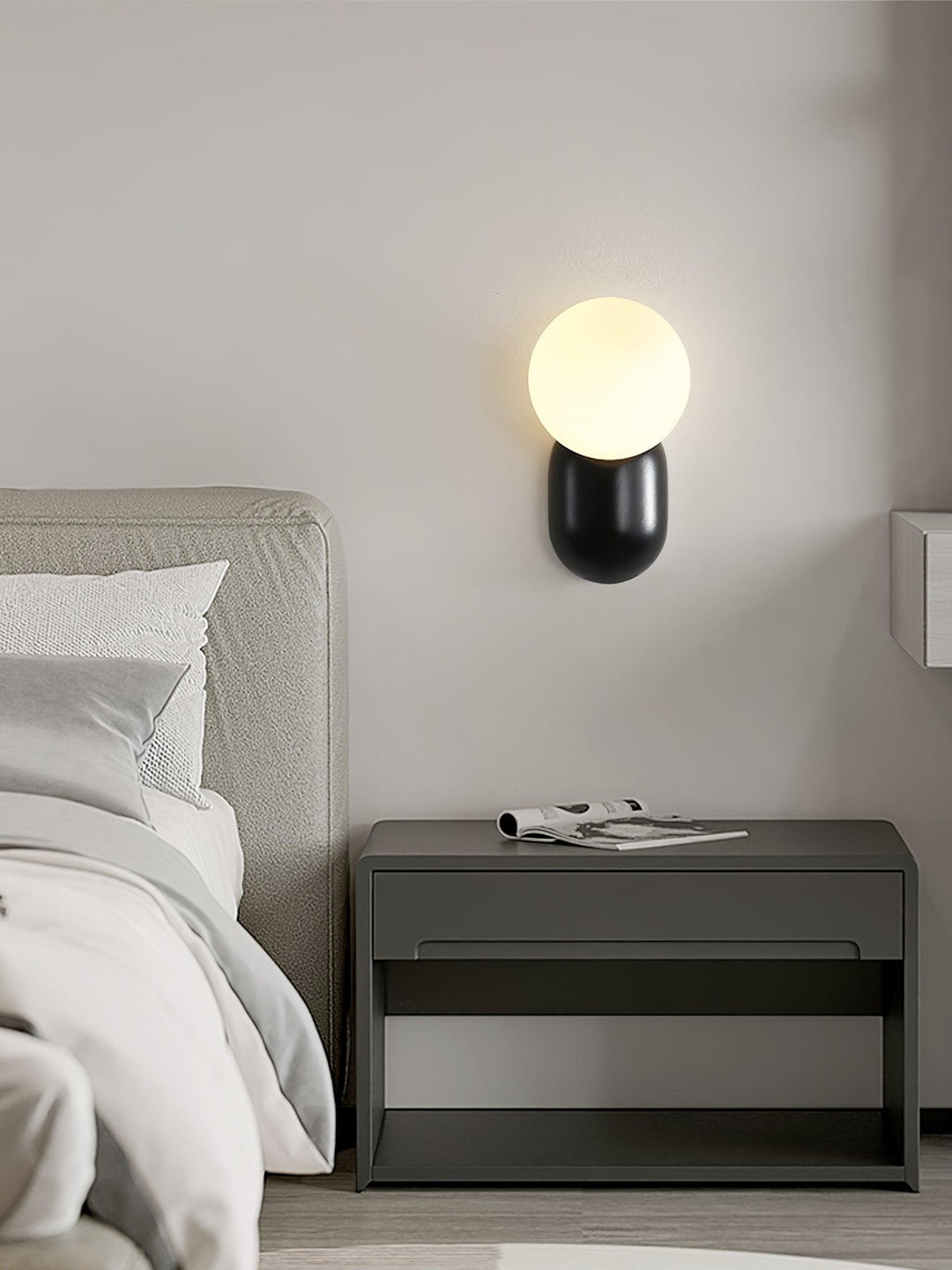 BowLift | ChicGlow Resin Wall Lamp – Elegance and Energy Efficiency in One