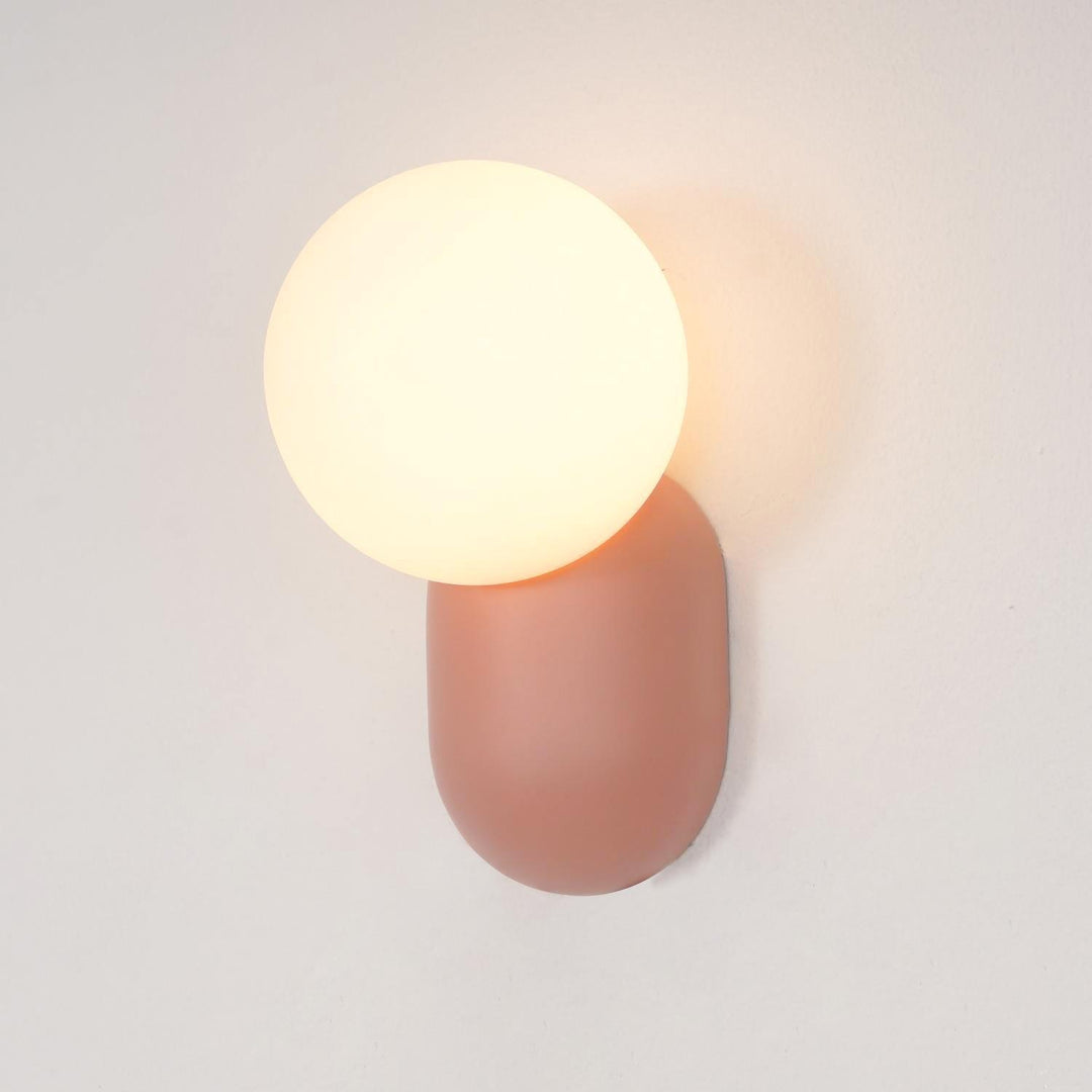 BowLift | ChicGlow Resin Wall Lamp – Elegance and Energy Efficiency in One