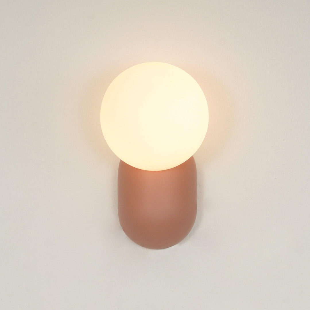 BowLift | ChicGlow Resin Wall Lamp – Elegance and Energy Efficiency in One