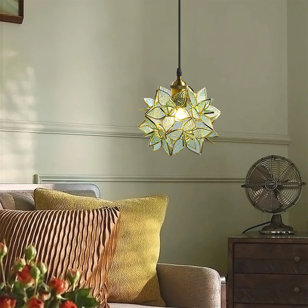 BowLift | Pendant Lamp with Natural Accent
