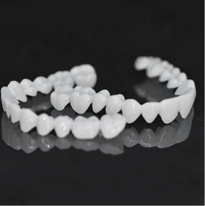 BowLift | HappySmile Facet set | Reusable upper and lower facets for a radiant smile