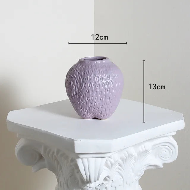 Ceramic vase in strawberry design, decorative flower vase for living room and kitchen | Bowlift