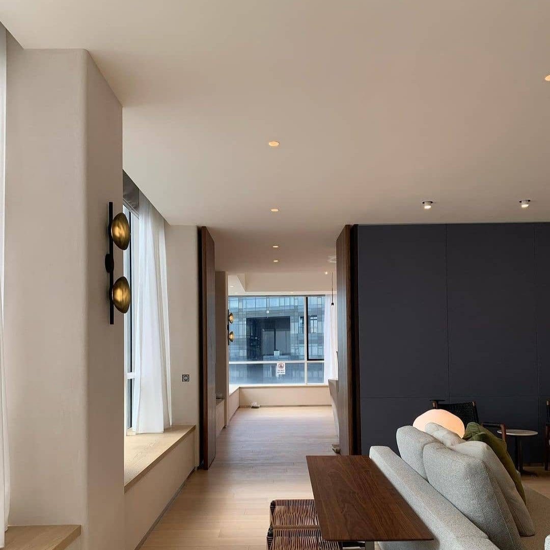 BowLift | Round Glass Wall Lamp in Scandinavian Design