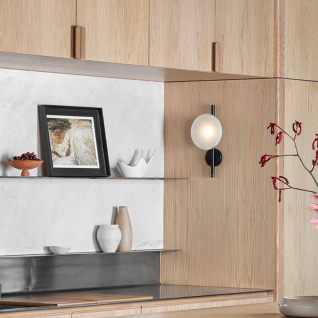 BowLift | Round Glass Wall Lamp in Scandinavian Design