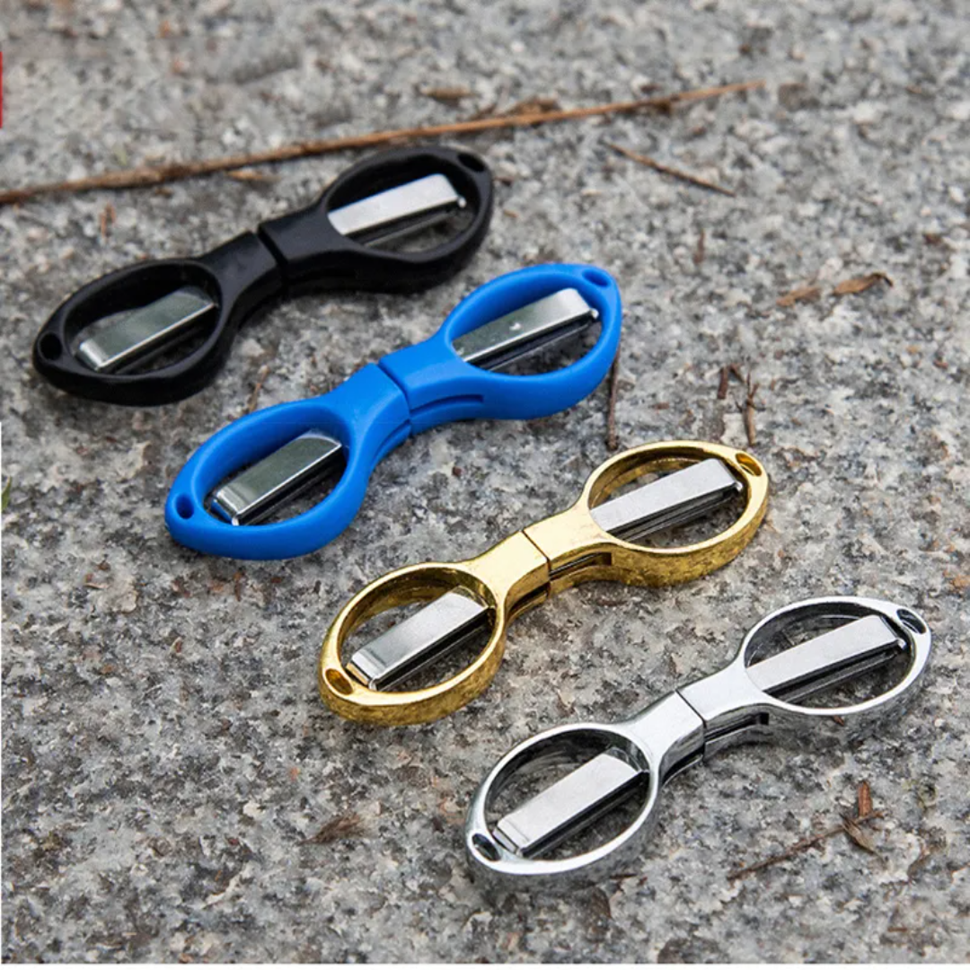 Mini Snip Stainless Scissors Keychain | Bowlift