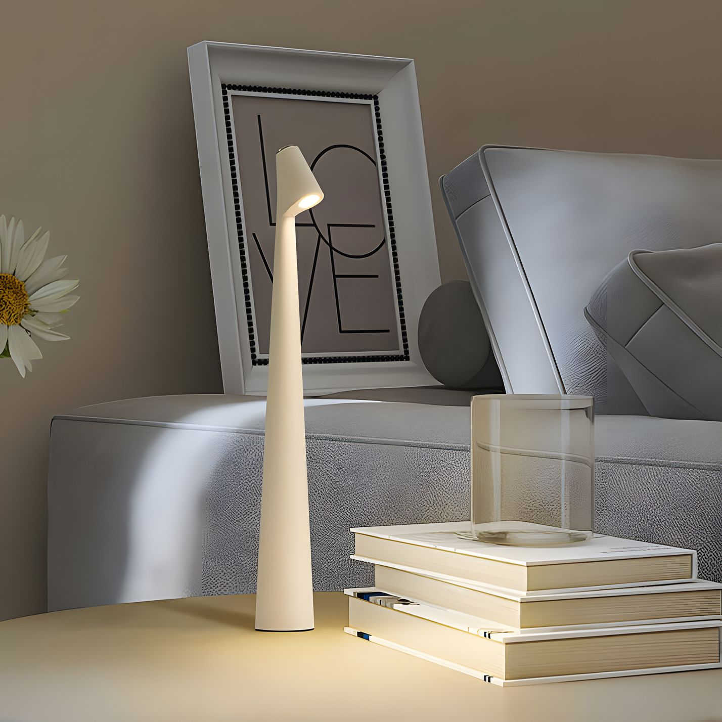 LunaSlim – Elegant Wireless Table Lamp with Adjustable Lighting Bowlift