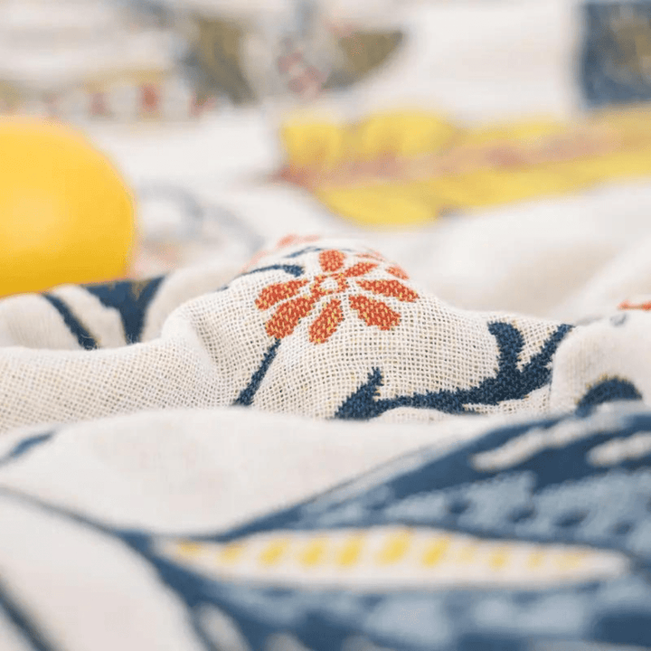 BowLift | Rustic cotton blanket with floral pattern, reversible design