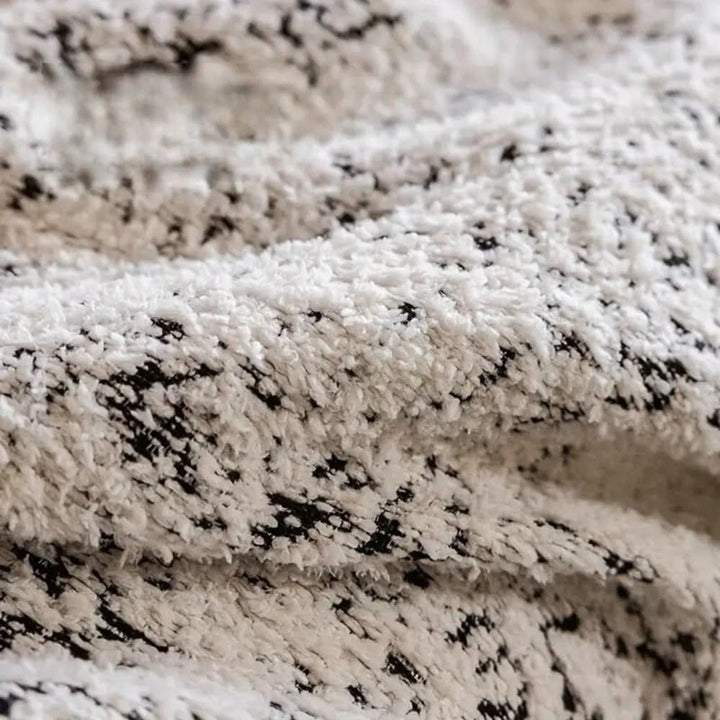 BowLift | Reversible Microfiber Sofa Cover, Non-Slip and Easy to Care for