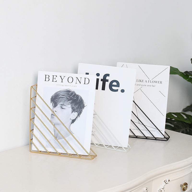 BowLift | Hanging Triangle Magazine Rack