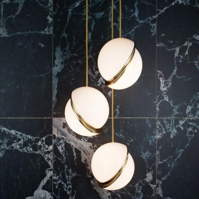 BowLift | CielCourbe Lamp - Luxury Moonlight Pendant Light made of Acrylic and Brass