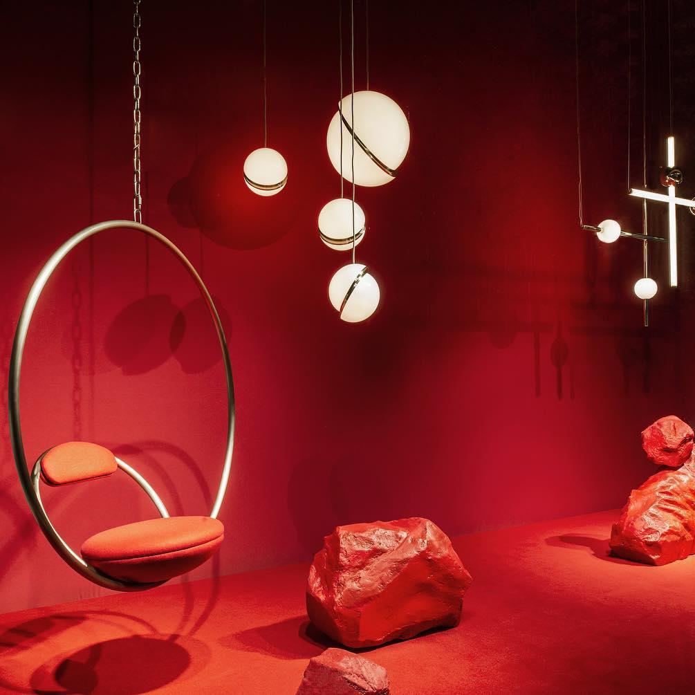 BowLift | AstralAura – Crescent Moon Pendant Illumination