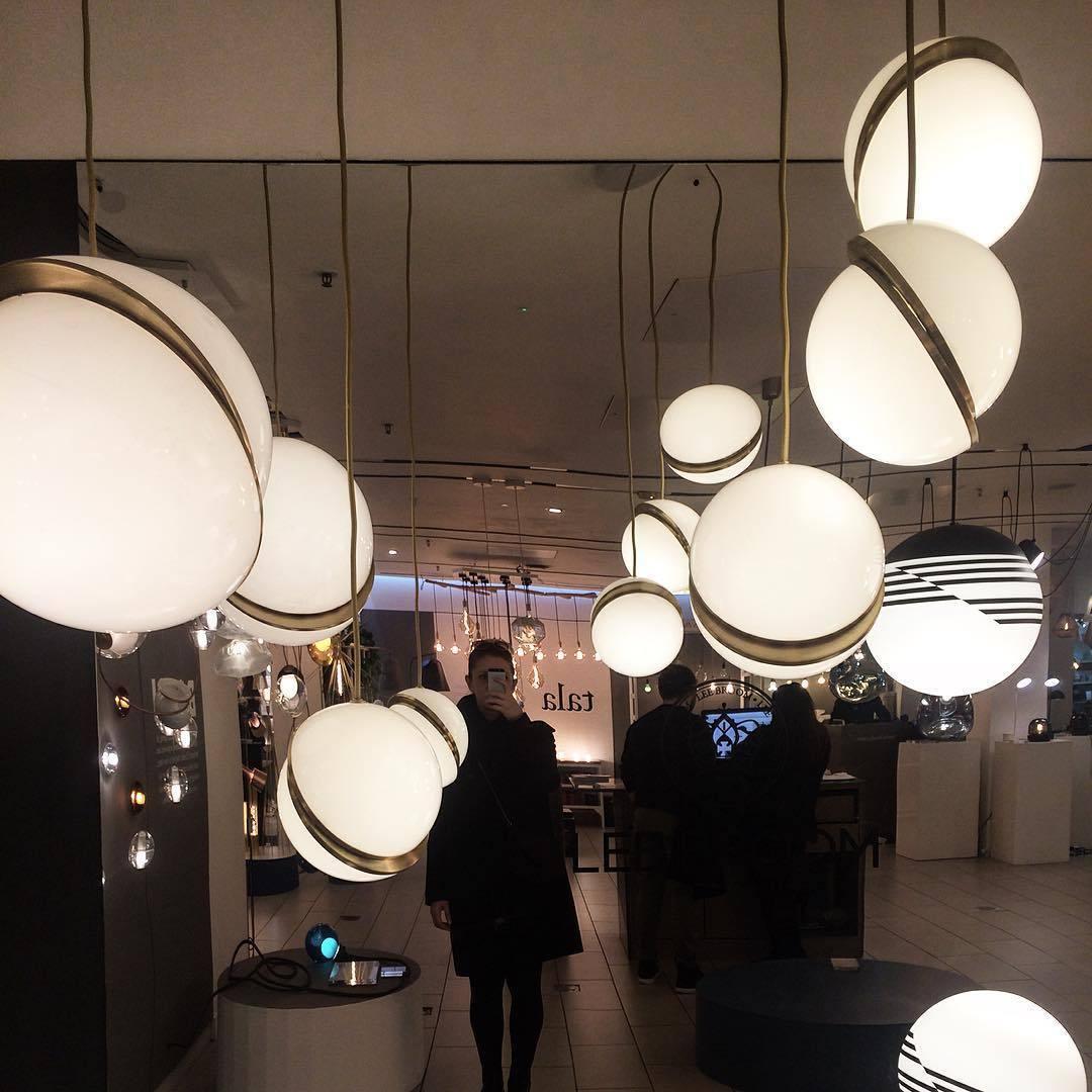 BowLift | CielCourbe Lamp - Luxury Moonlight Pendant Light made of Acrylic and Brass