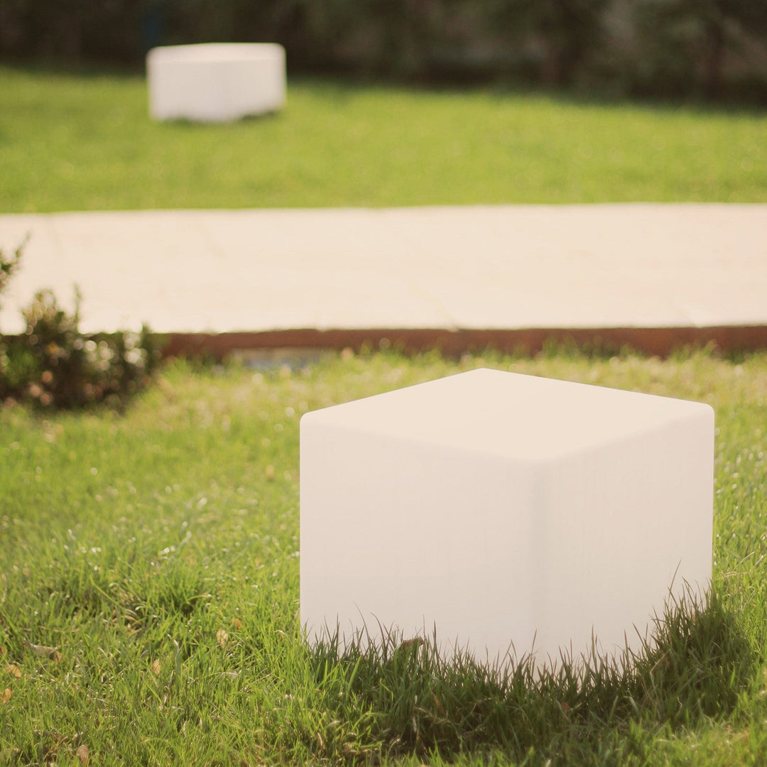 BowLift | Cubic Garden Light