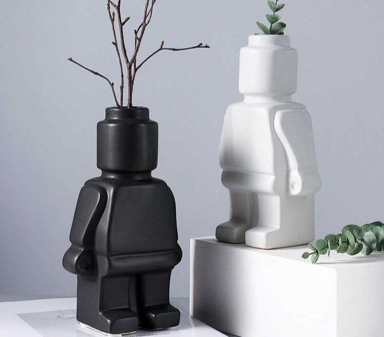 BowLift | Colorful Lego-Inspired Body Vase in Resin